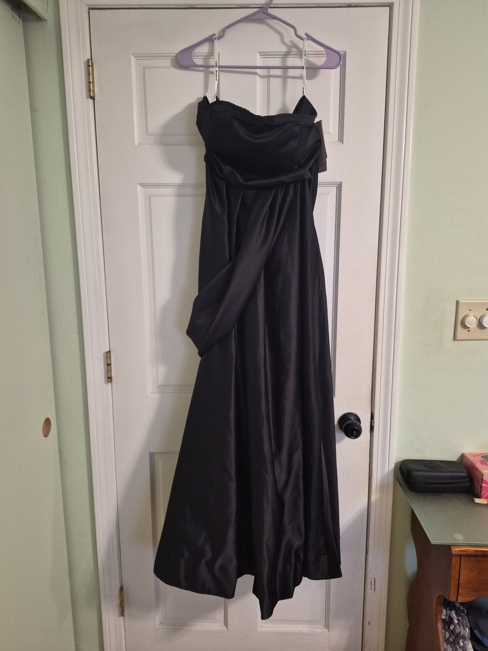 Elegant Black Strapless Evening Gown